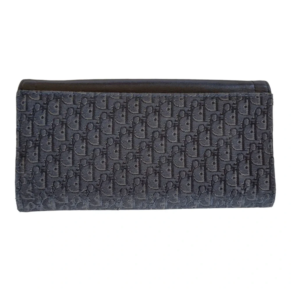 Dior brand size